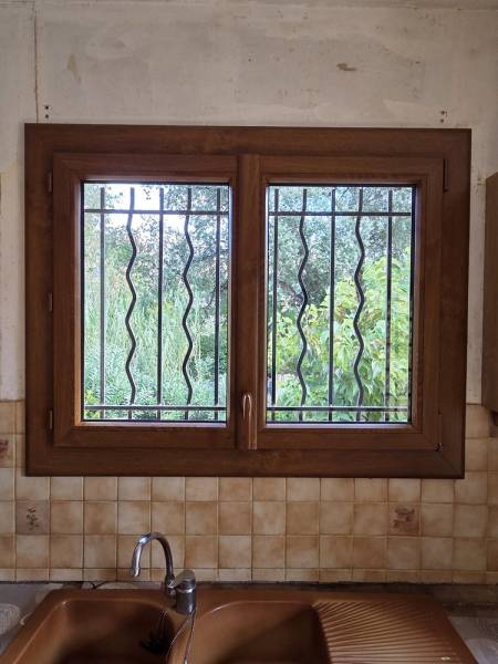 Remplacement de fenêtre imitation bois à carqueiranne dans le var